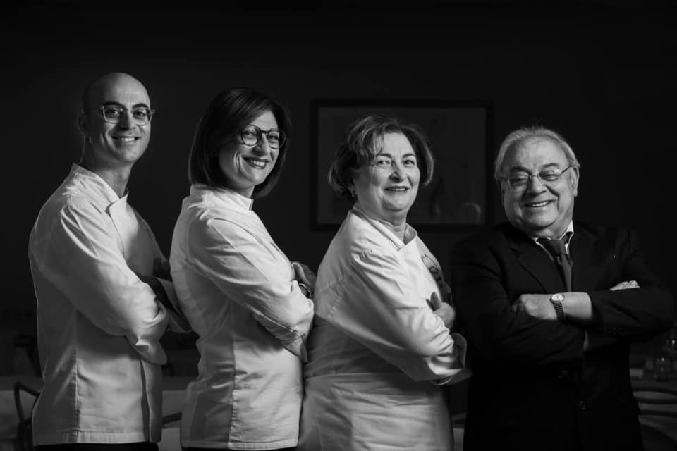 Ristorante Hotel Lucia - 100 Mt Dal Mare Giulianova Buitenkant foto